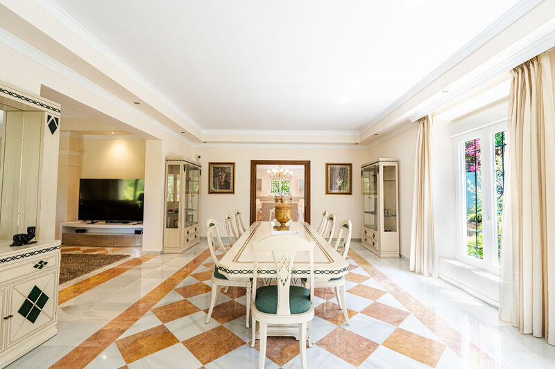 6 chambre Villa à vendre