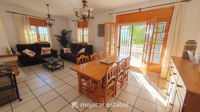 4 Cuarto Villa en venta