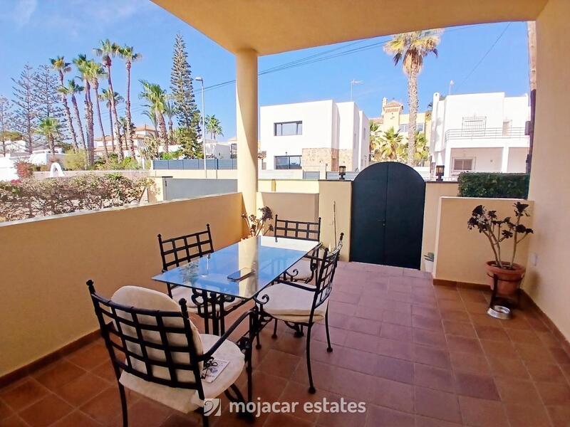 4 Cuarto Villa en venta