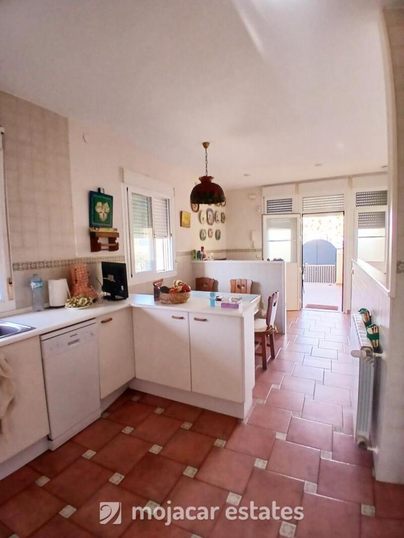 4 Cuarto Villa en venta