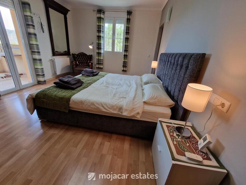 6 bedroom Villa for Short Term Rent