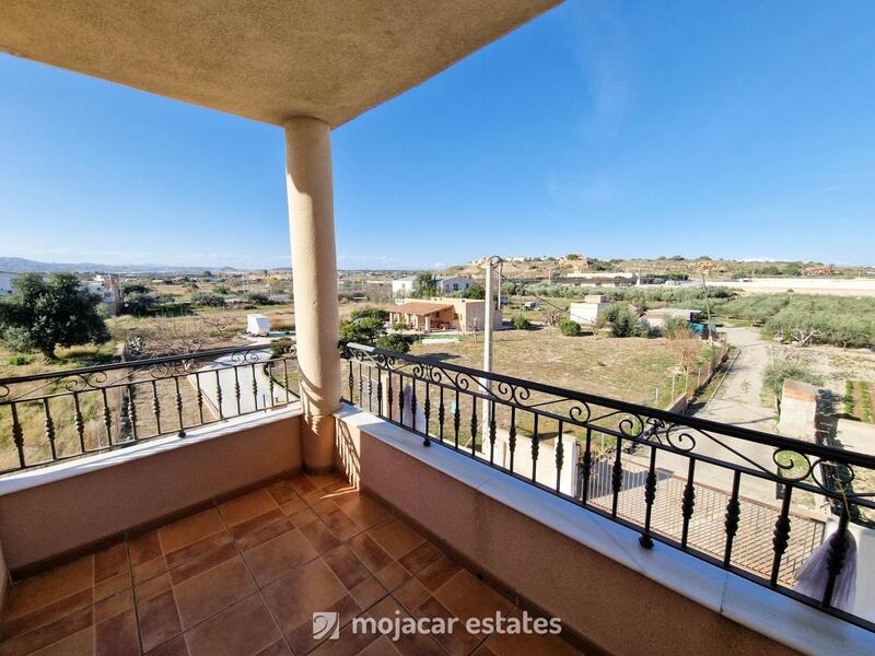 Townhouse for sale in Turre, Almería