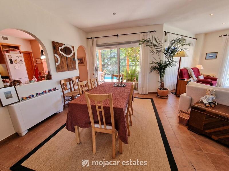 4 Schlafzimmer Villa zu verkaufen