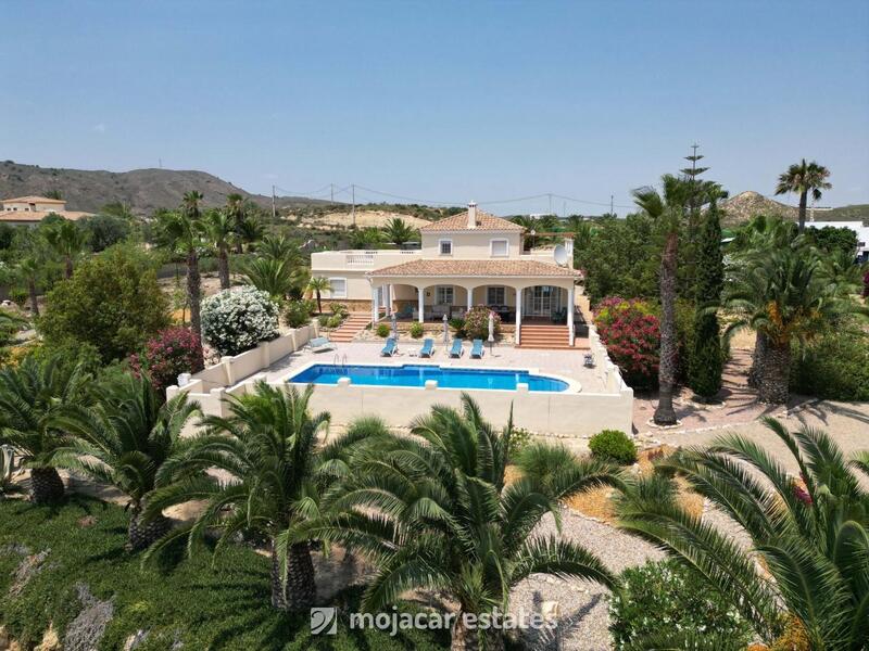 Villa for sale in Los Gallardos, Almería