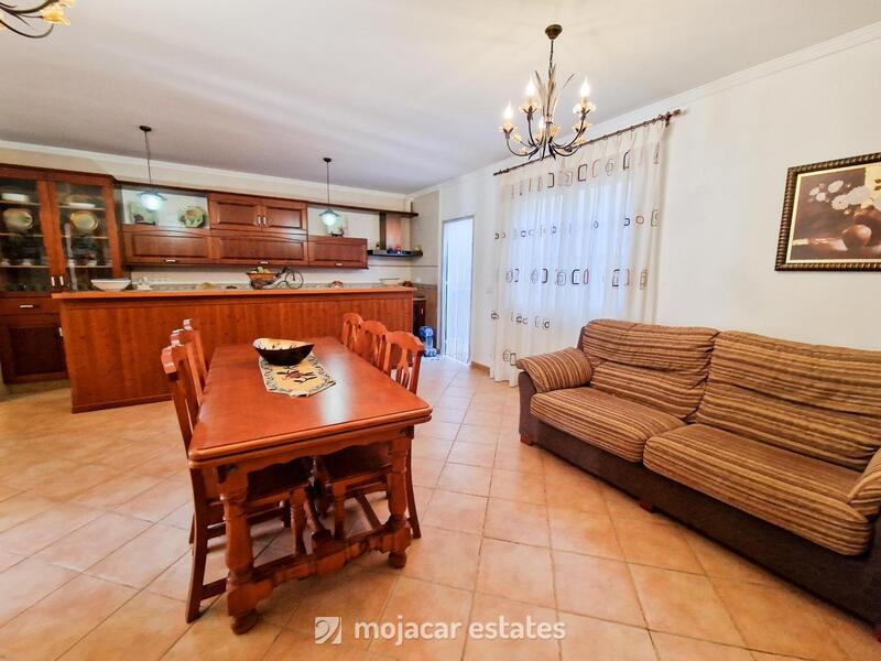 6 Cuarto Casa de Campo en venta