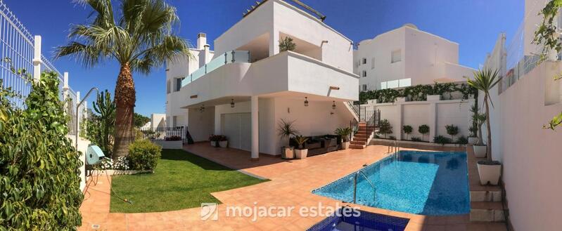 Villa for sale in Mojácar, Almería
