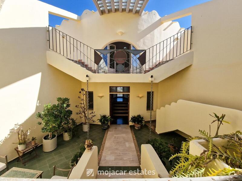 7 Cuarto Villa en venta