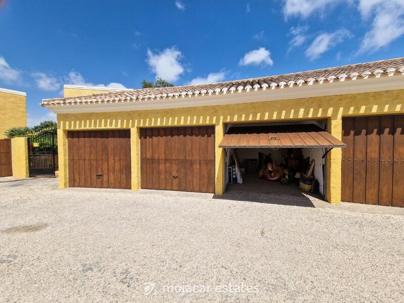 2 Cuarto Villa en venta