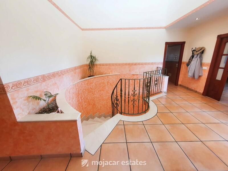 4 Cuarto Villa en venta