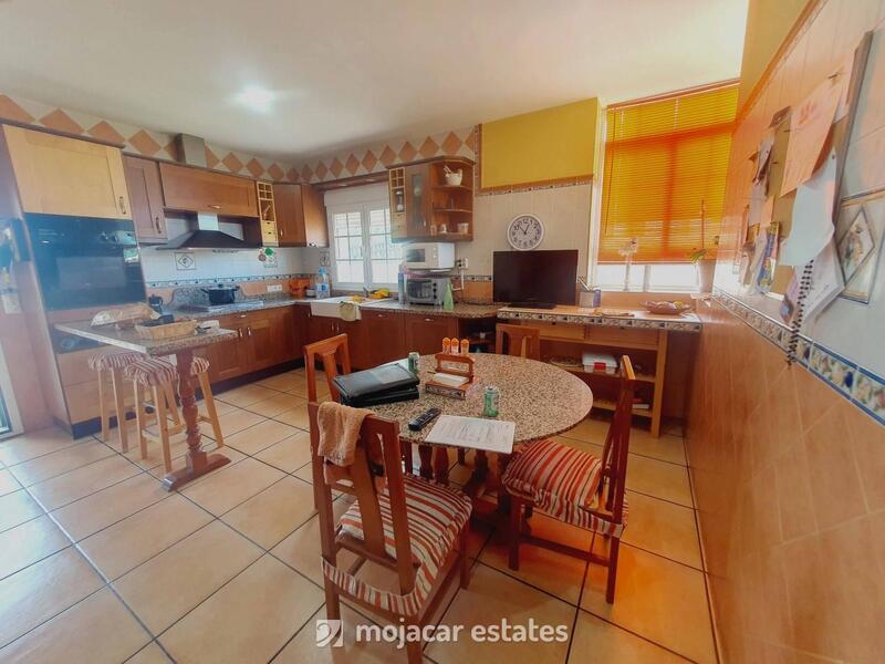 4 Cuarto Villa en venta