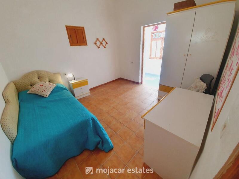 4 Cuarto Villa en venta