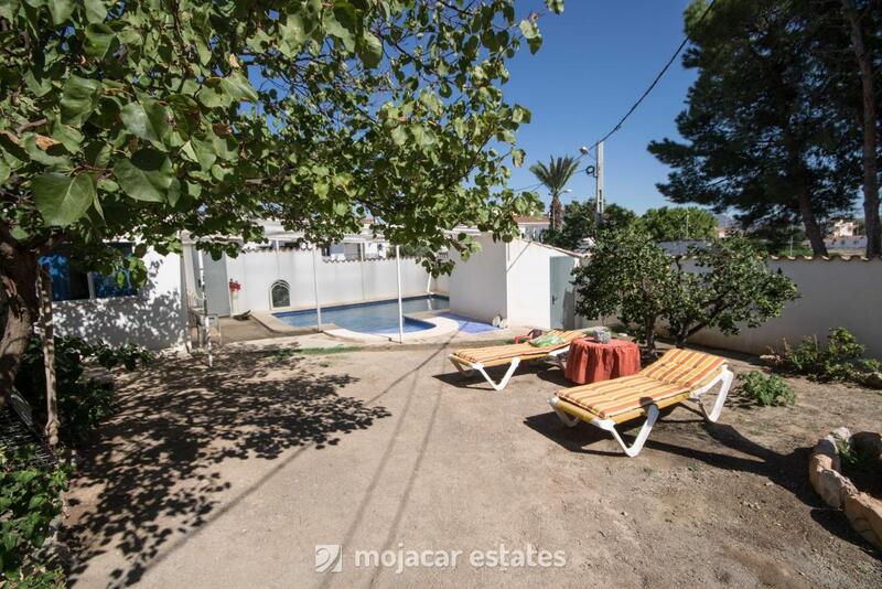 Villa for sale in Villaricos, Almería