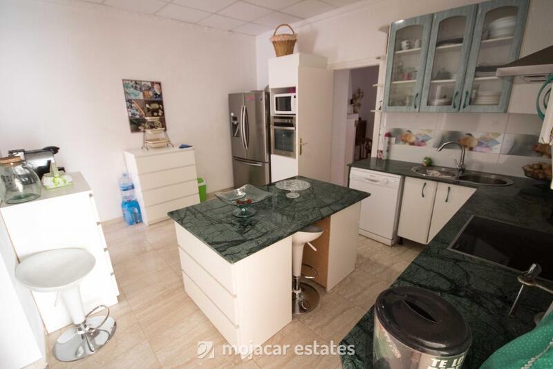 6 Cuarto Villa en venta