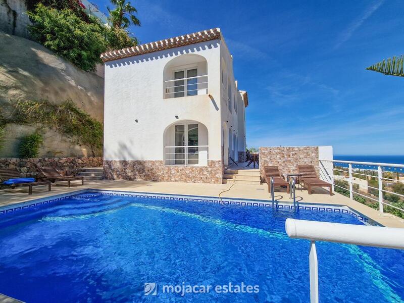 Villa for Short Term Rent in Mojácar, Almería