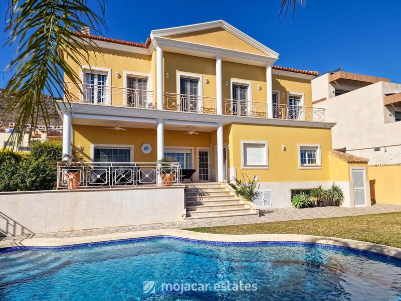 4 bedroom Villa for sale