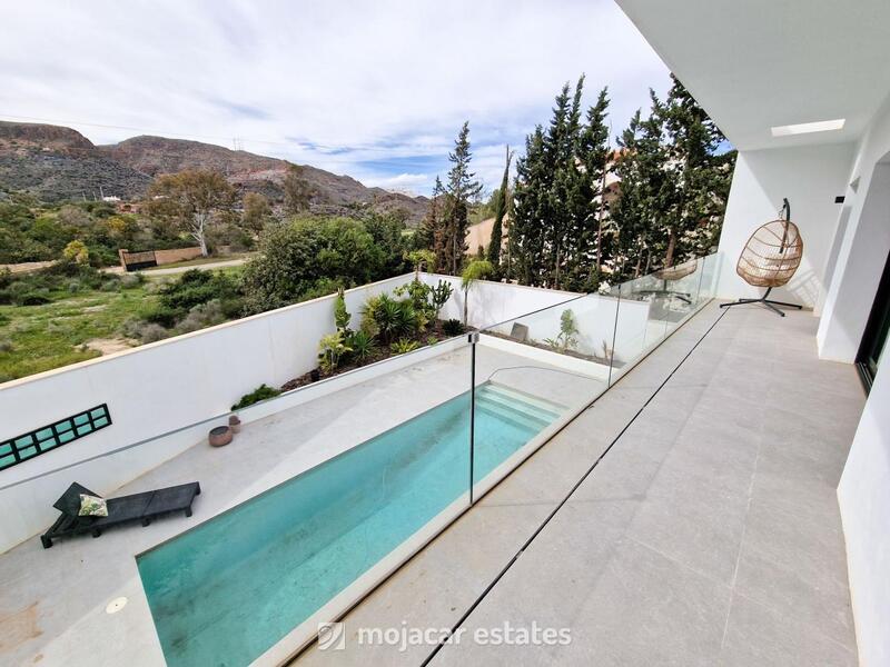 4 bedroom Villa for sale
