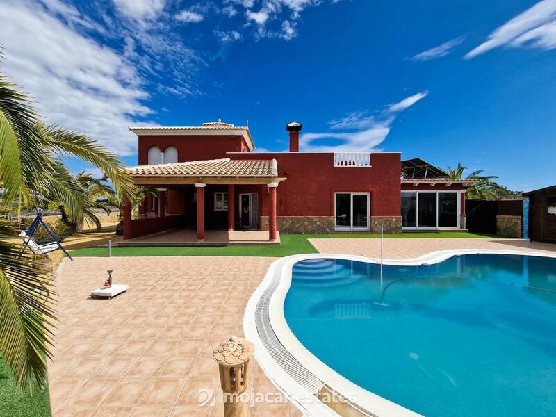Villa zu verkaufen in Vera, Almería