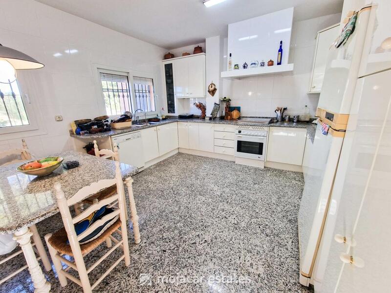 4 Schlafzimmer Villa zu verkaufen