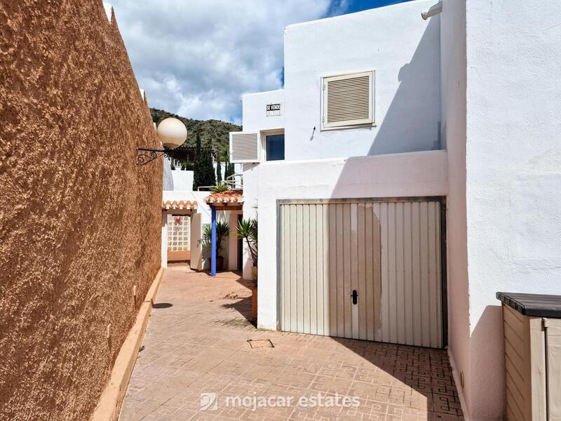 4 Cuarto Villa en venta