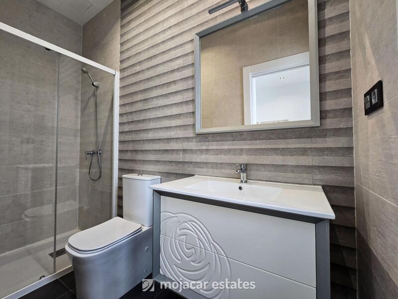 4 slaapkamer Villa Te koop