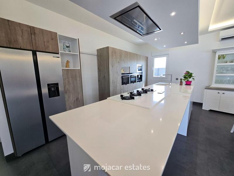 4 slaapkamer Villa Te koop