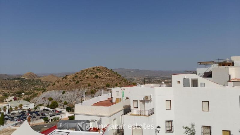 4 bedroom Apartment for sale