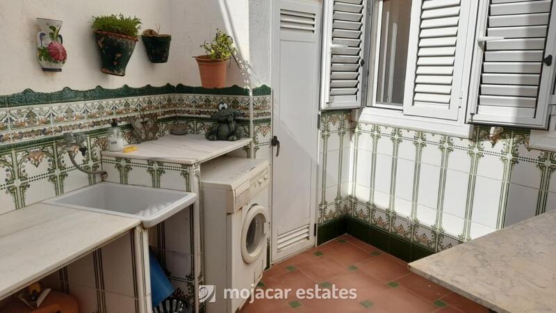 4 bedroom Apartment for sale
