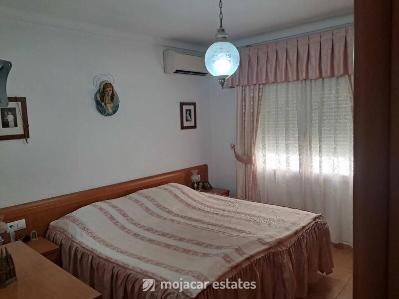 2 спальная комната городская тюрьма продается 2 спальная комната городская тюрьма продается