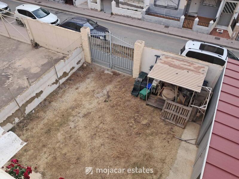 2 спальная комната городская тюрьма продается 2 спальная комната городская тюрьма продается