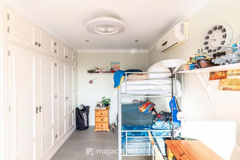 5 bedroom Villa for sale