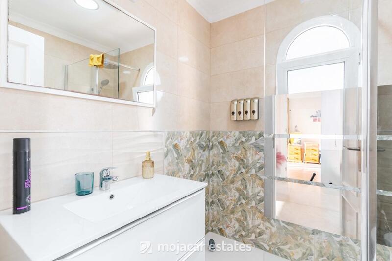 5 bedroom Villa for sale