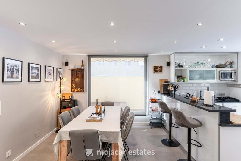 5 bedroom Villa for sale