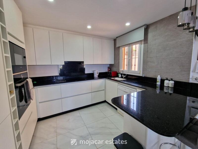 4 bedroom Villa for sale