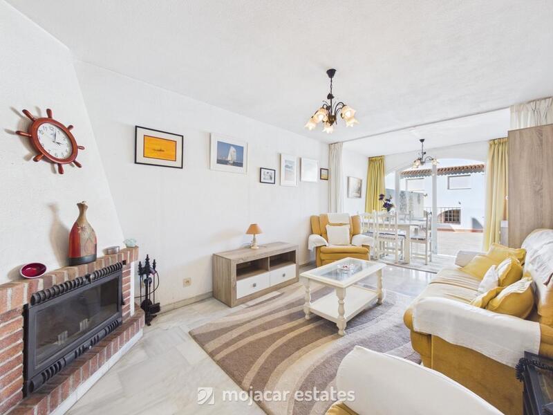 2 bedroom Townhouse for sale