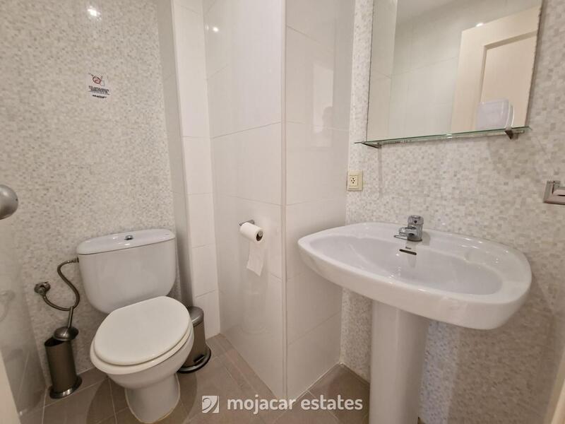 2 bedroom Townhouse for sale