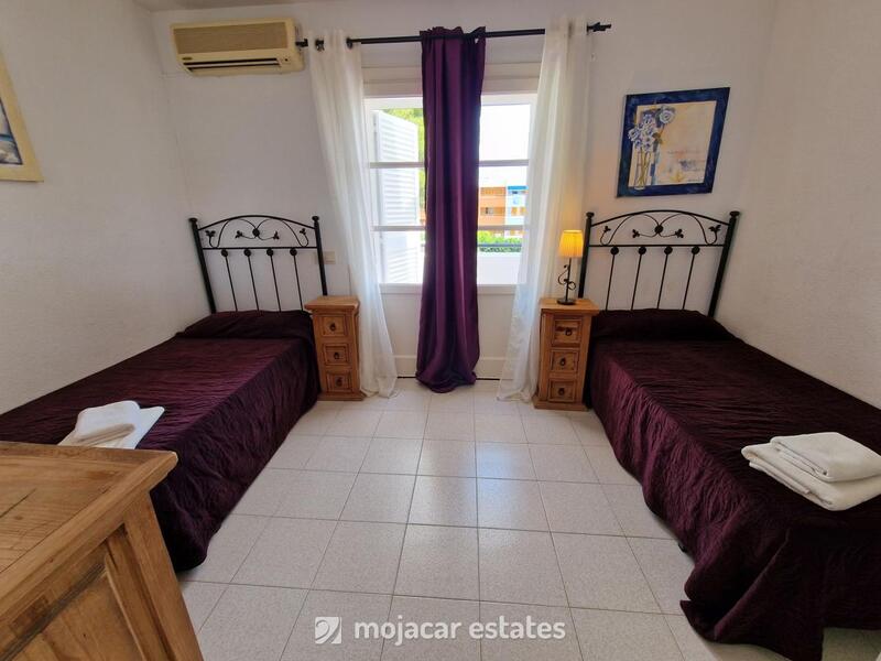 2 bedroom Townhouse for sale