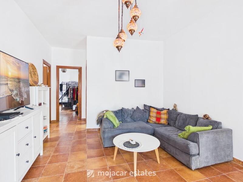 2 bedroom Townhouse for sale