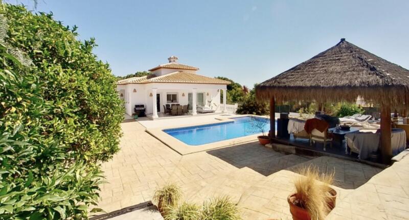 Villa for sale in Las Laderas (Santa Ma de Guia), Gran Canaria