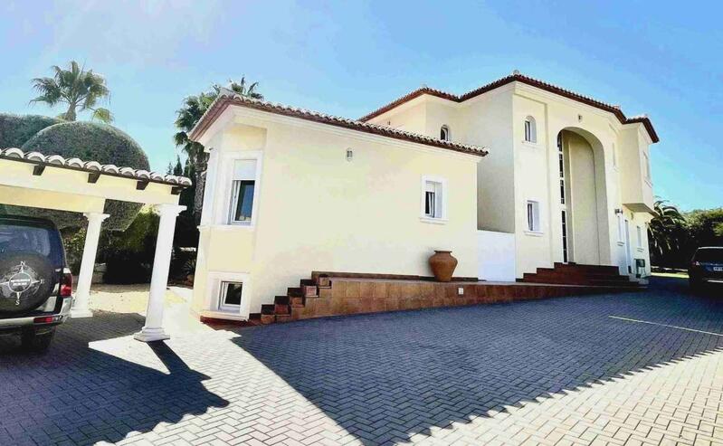 7 chambre Villa à vendre