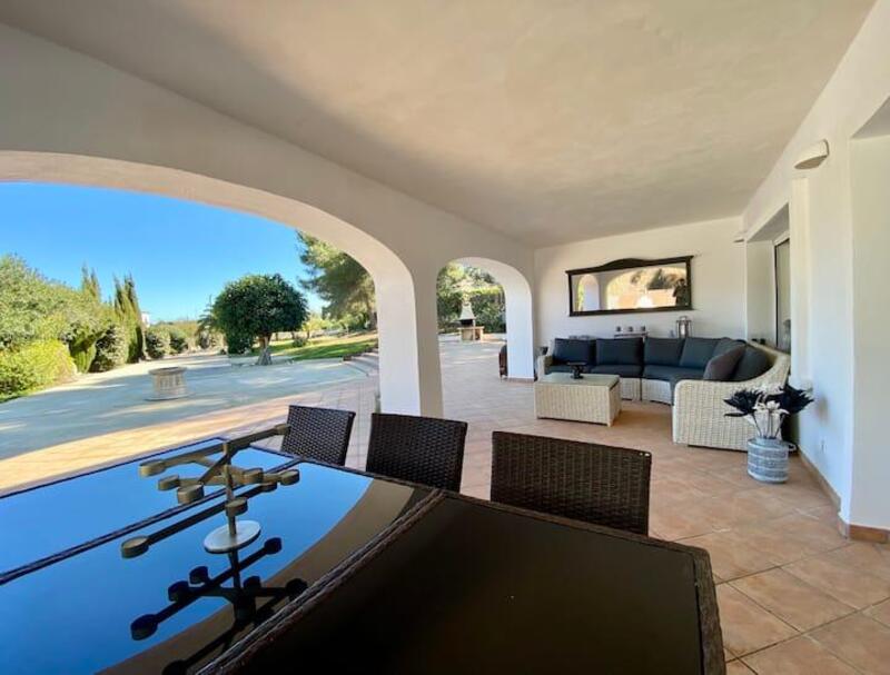 6 Cuarto Villa en venta
