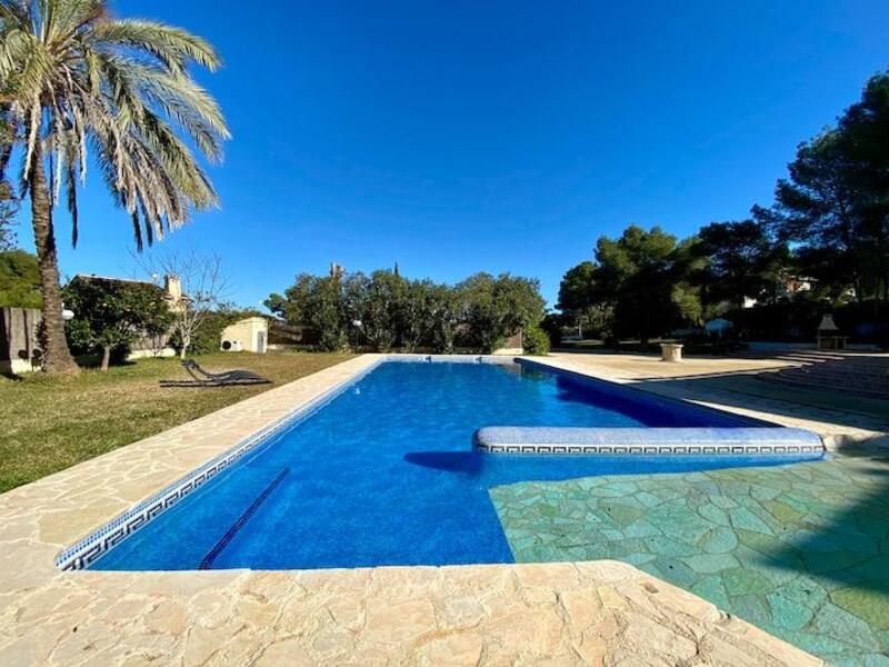6 Cuarto Villa en venta