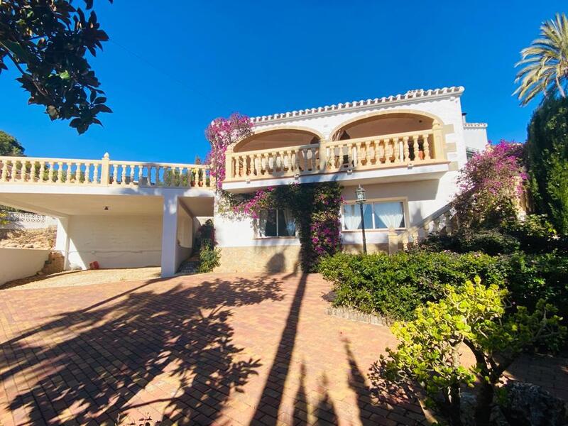 Villa for sale in Rafalet, Alicante