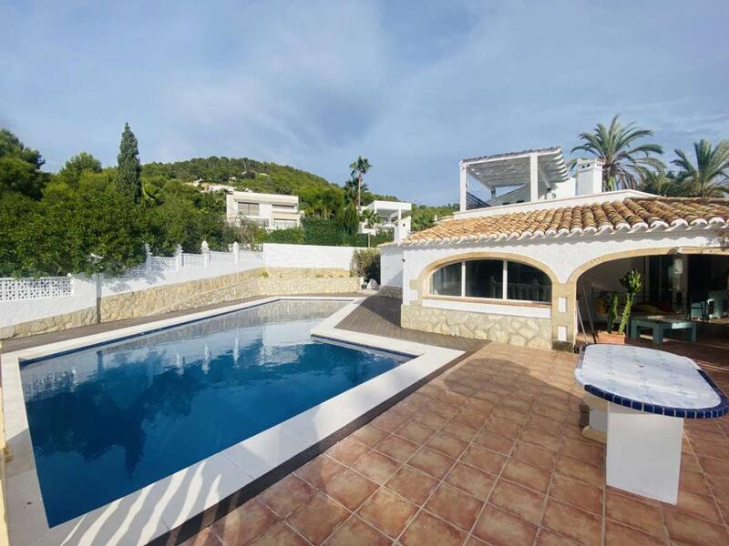 4 Cuarto Villa en venta