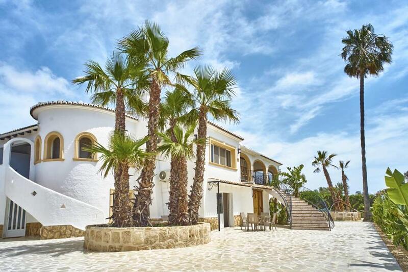 11 sovrum Villa till salu