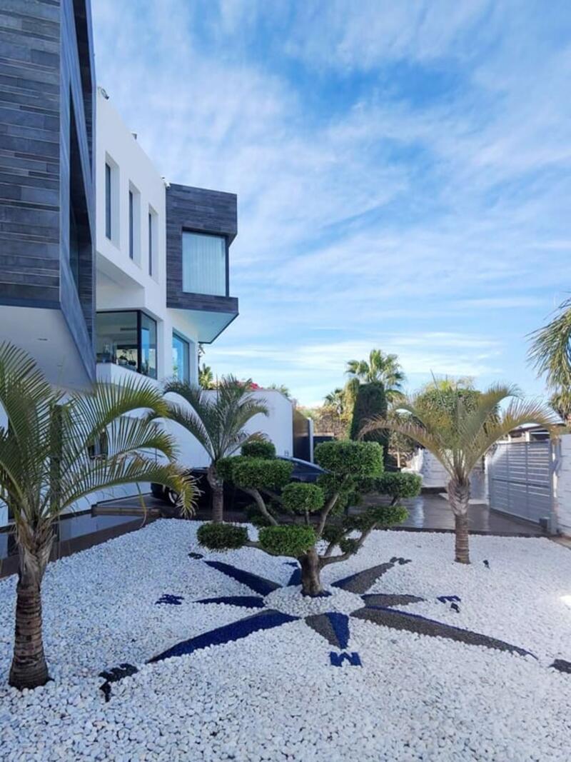 5 soverom Villa til salgs