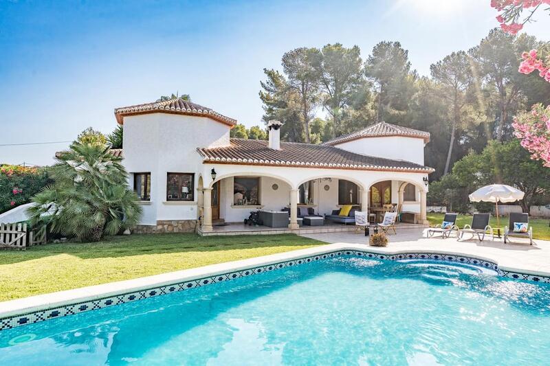 Villa til salg i Javea, Alicante