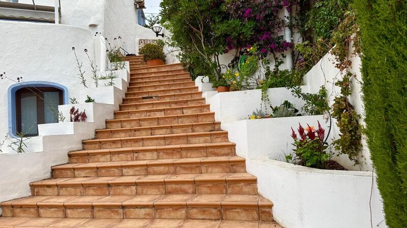5 bedroom Villa for sale