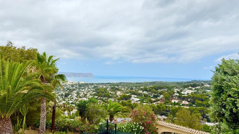 5 bedroom Villa for sale