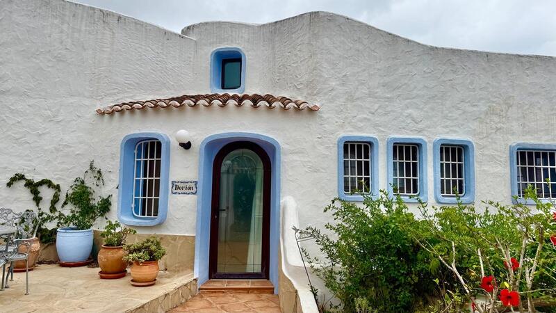 5 bedroom Villa for sale