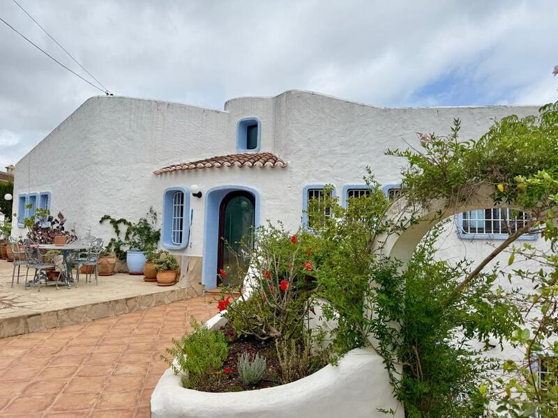 5 bedroom Villa for sale